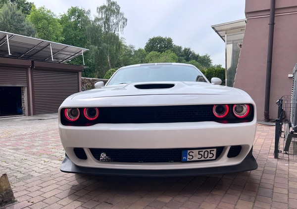 Dodge Challenger cena 130999 przebieg: 76000, rok produkcji 2016 z Szprotawa małe 254